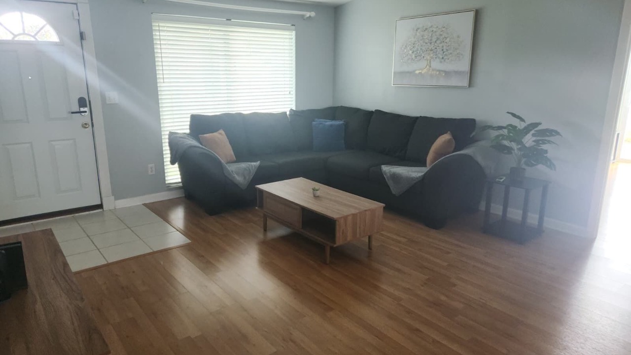 Photo of Livingroom in Timberlane Woodlake
