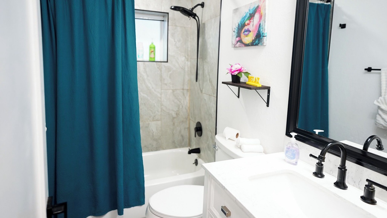 Photo of Bathroom in East Tampa