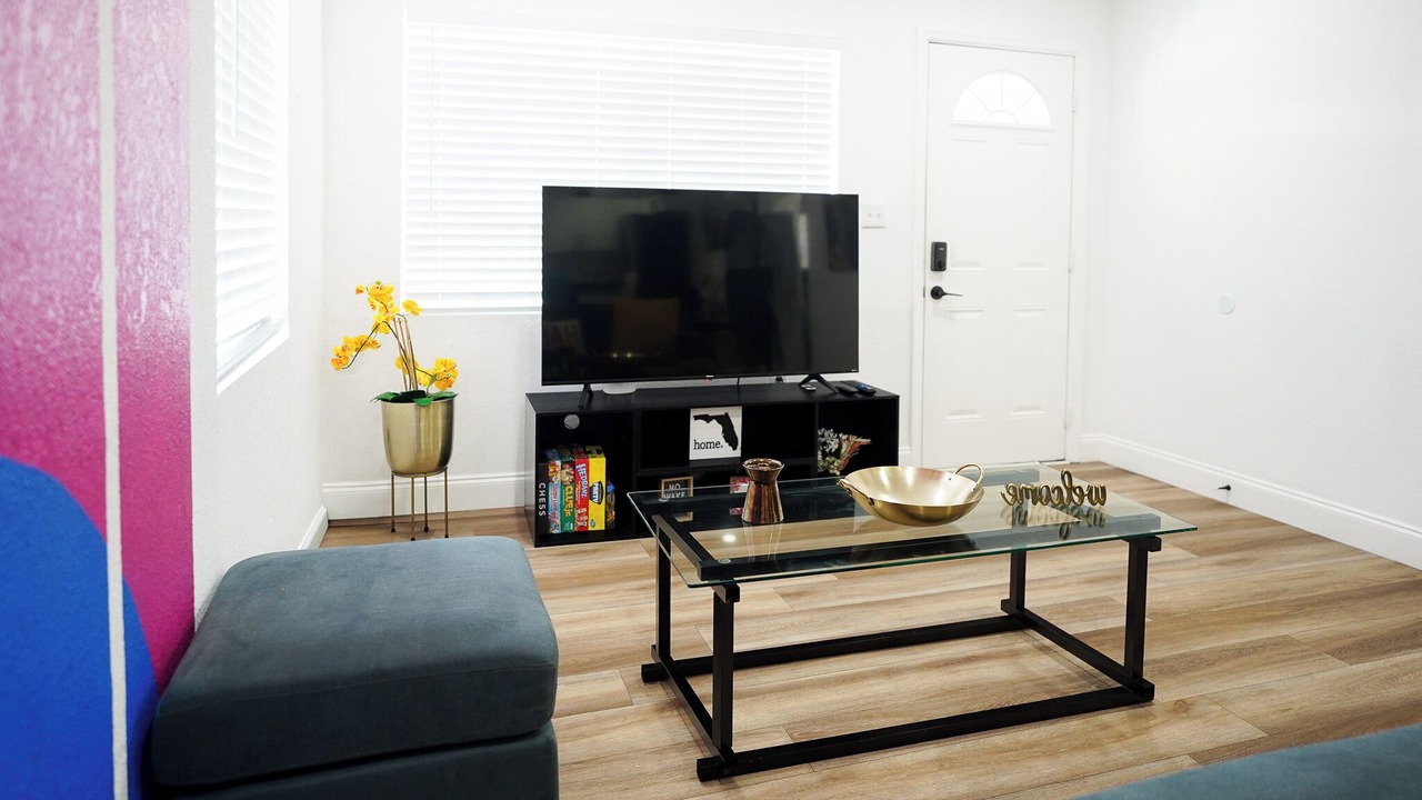 Photo of Livingroom in East Tampa