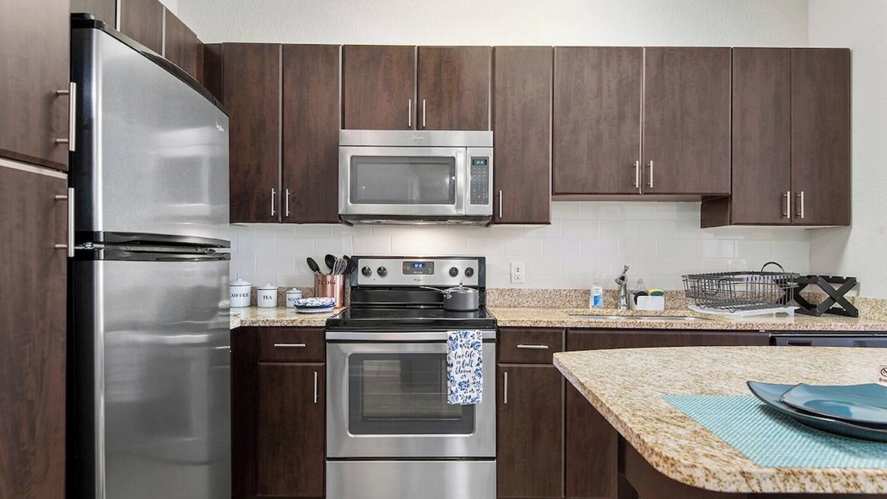 Photo of Kitchen in Carver City - Lincoln Gardens