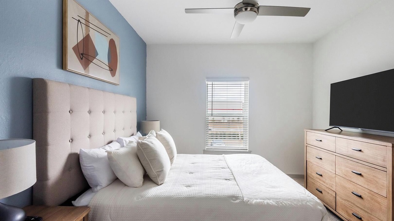 Photo of Bedroom in Candler