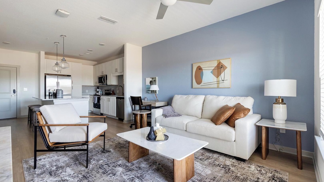 Photo of Livingroom in Candler