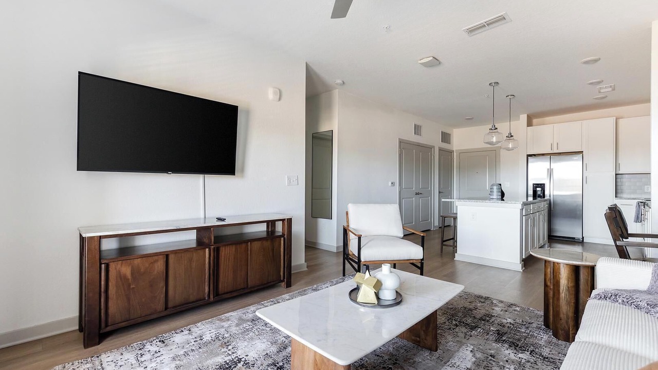 Photo of Livingroom in Candler