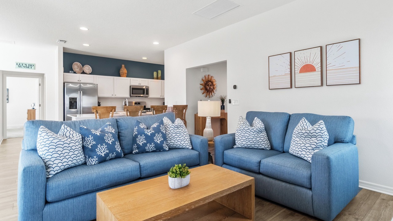 Photo of Livingroom in Candler