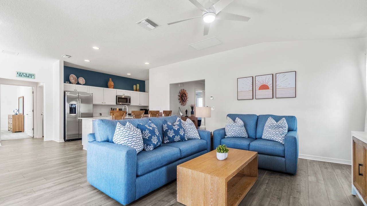 Photo of Livingroom in Candler