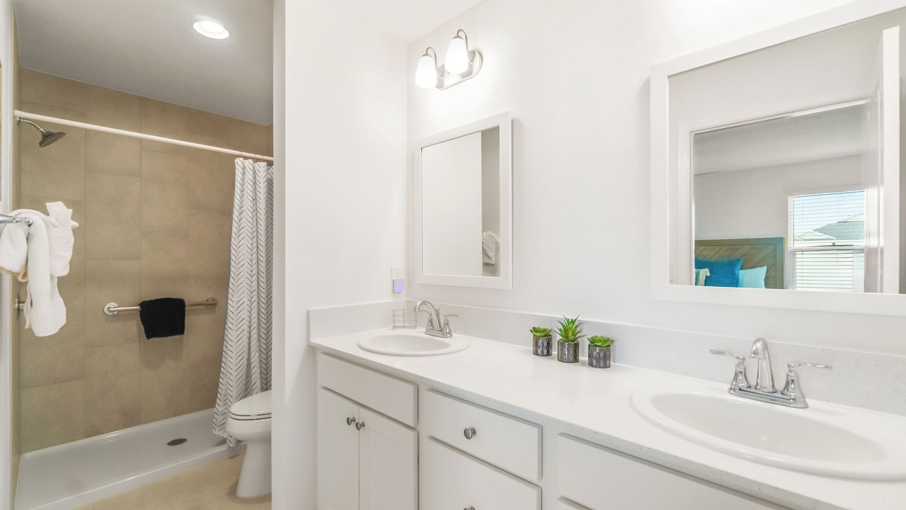 Photo of Bathroom in Candler