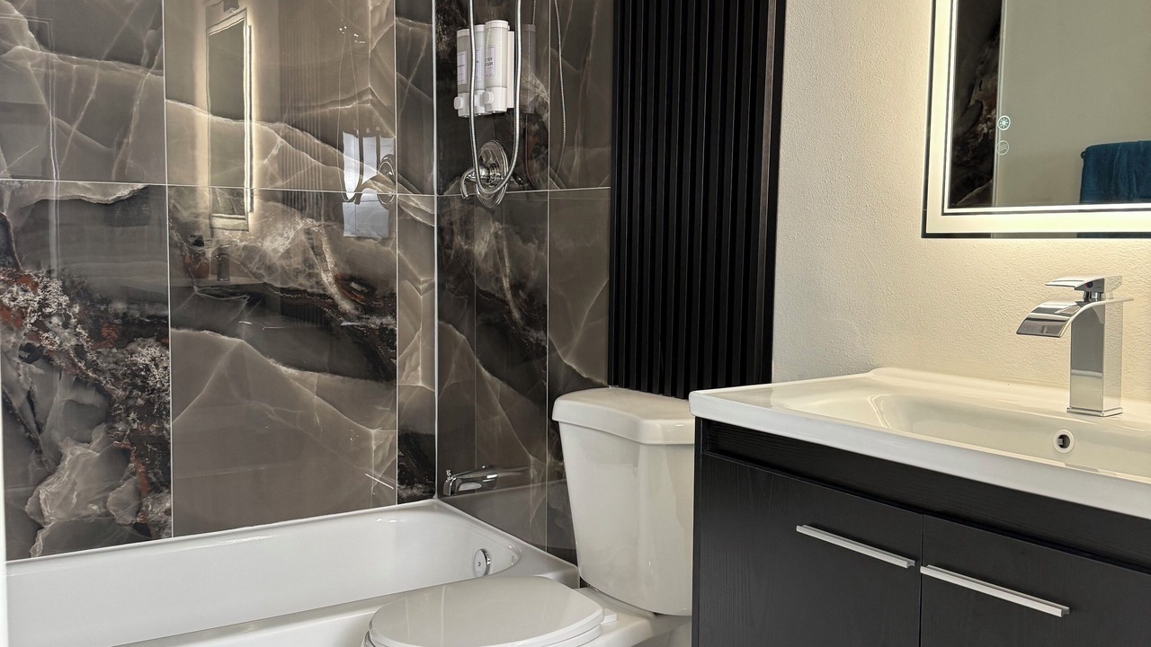 Photo of Bathroom in Temple Crest
