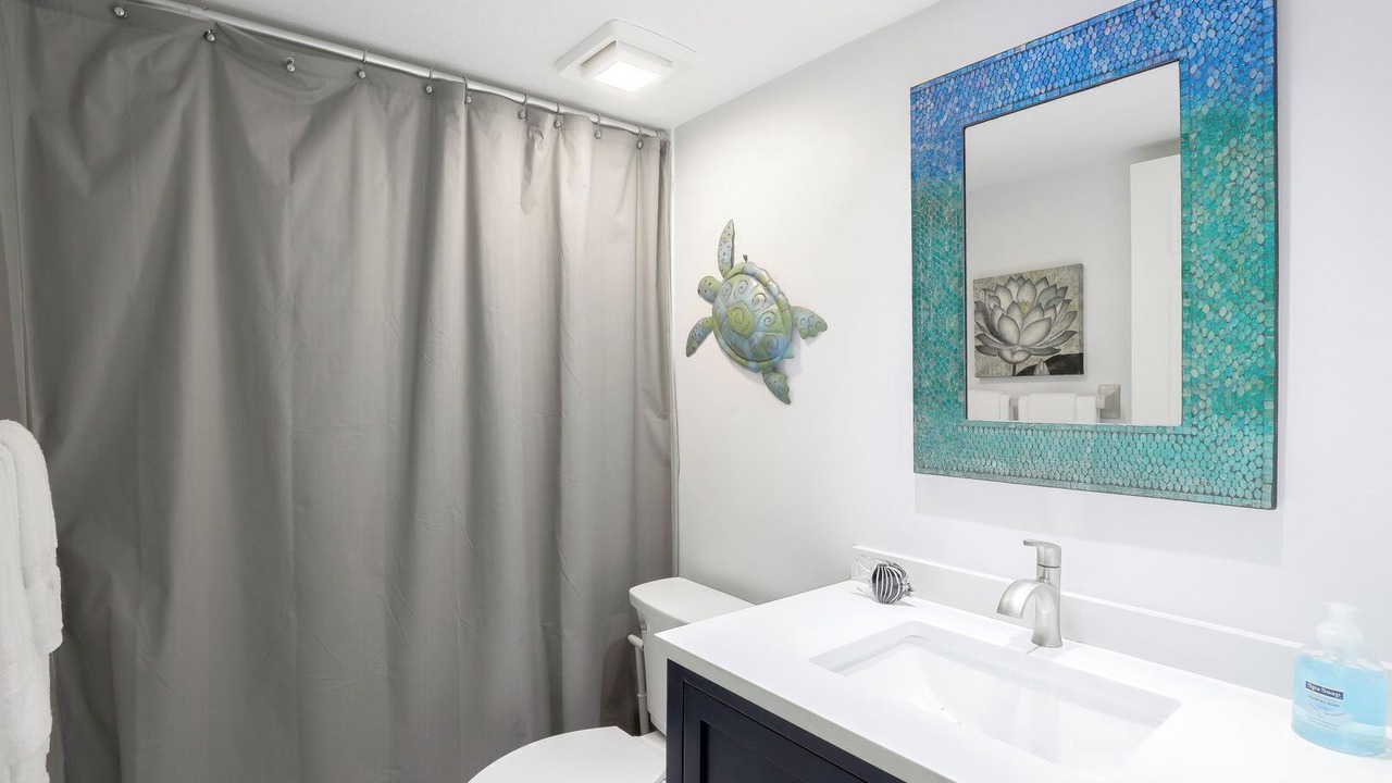 Photo of Bathroom in Vanderbilt Beach