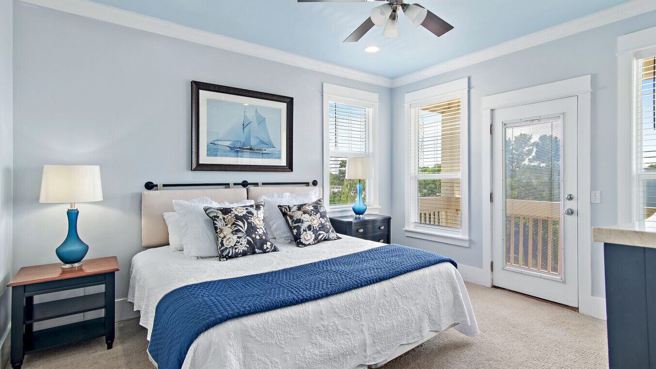 Photo of Patio Balcony in Emerald Waters Village