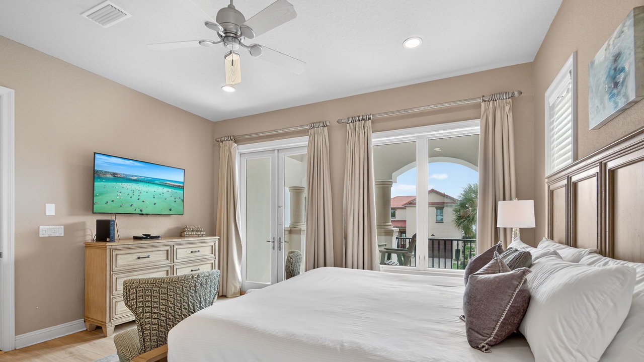 Photo of Patio Balcony in Avalon Beach Estates