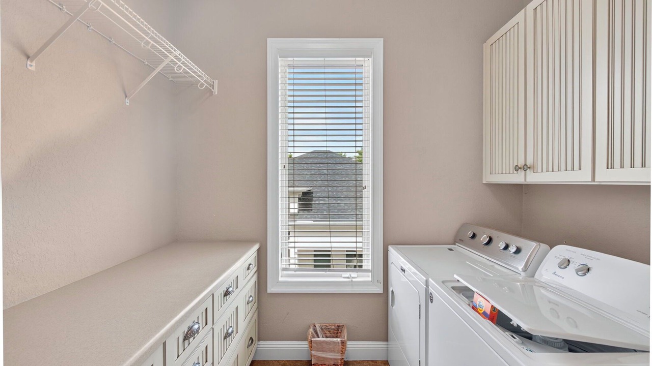 Photo of Bedroom in Avalon Beach Estates