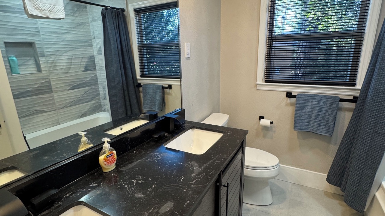 Photo of Bathroom in Valdosta