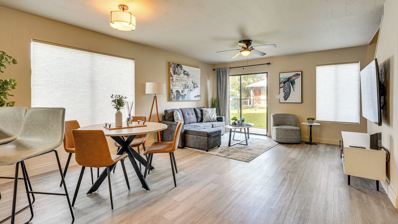 Photo of Livingroom in Gainesville