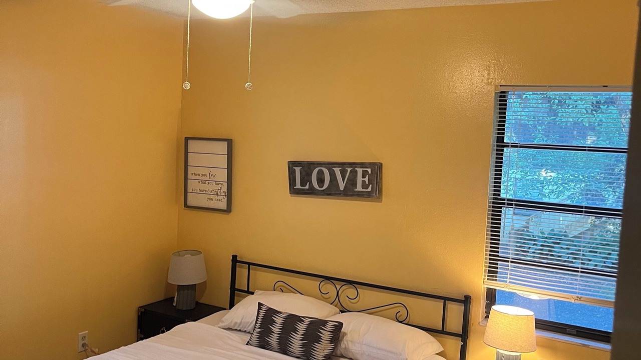 Photo of Bedroom in Seffner Community Alliance