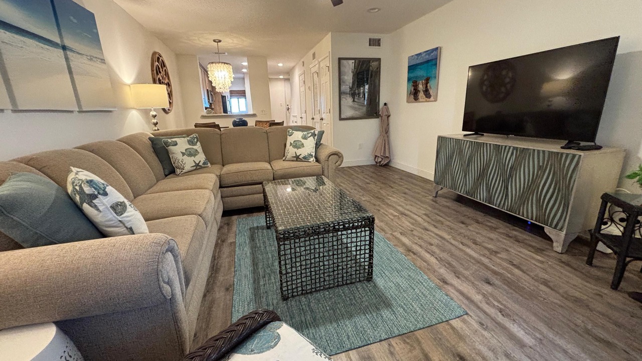 Photo of Livingroom in Crescent Beach