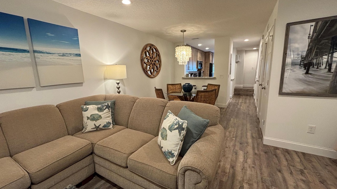 Photo of Livingroom in Crescent Beach