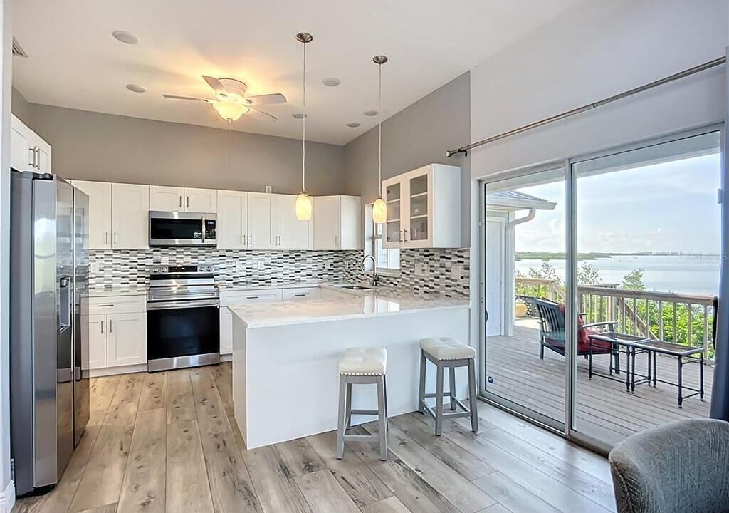 Photo of Kitchen in Bayshore Gardens