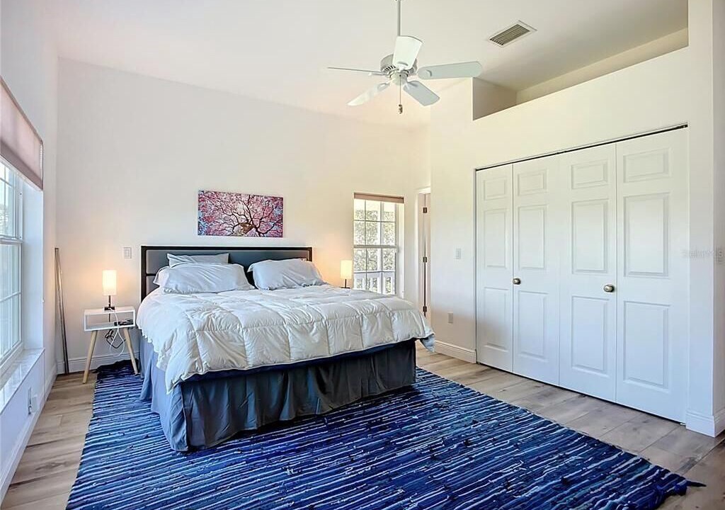 Photo of Bedroom in Bayshore Gardens