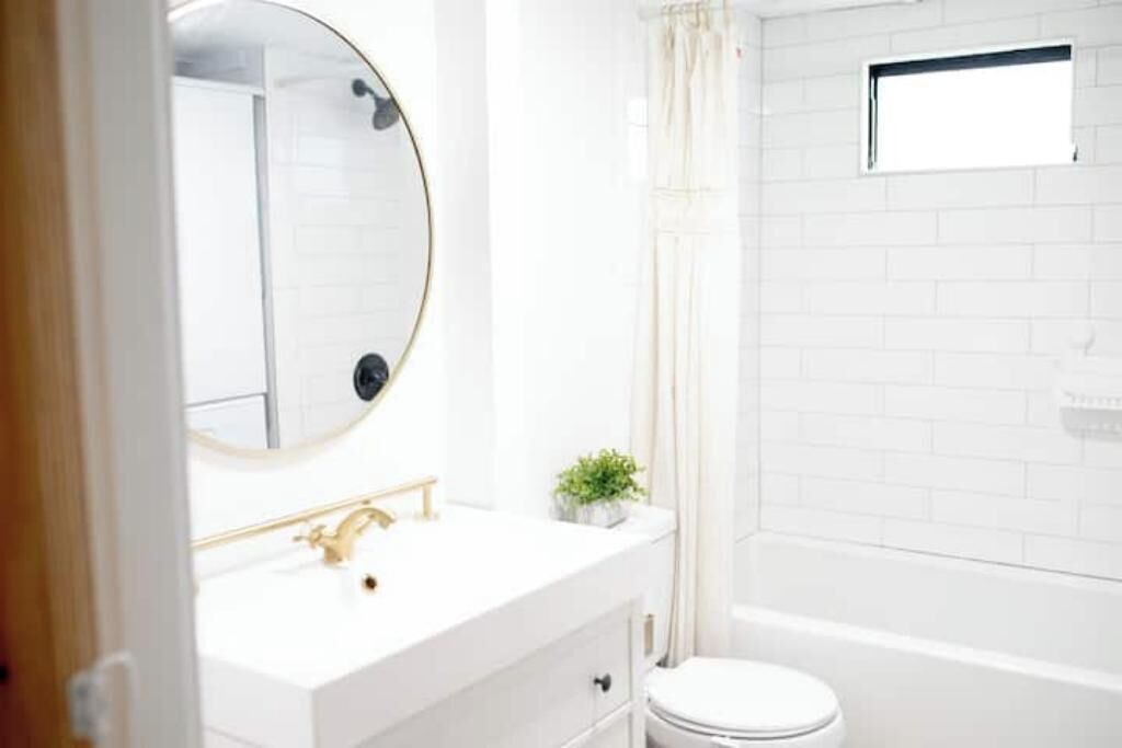 Photo of Bathroom in Groveland
