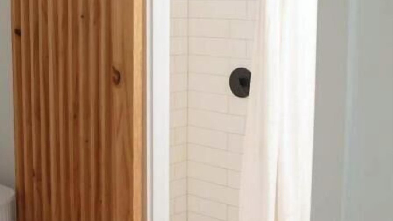Photo of Bathroom in Groveland