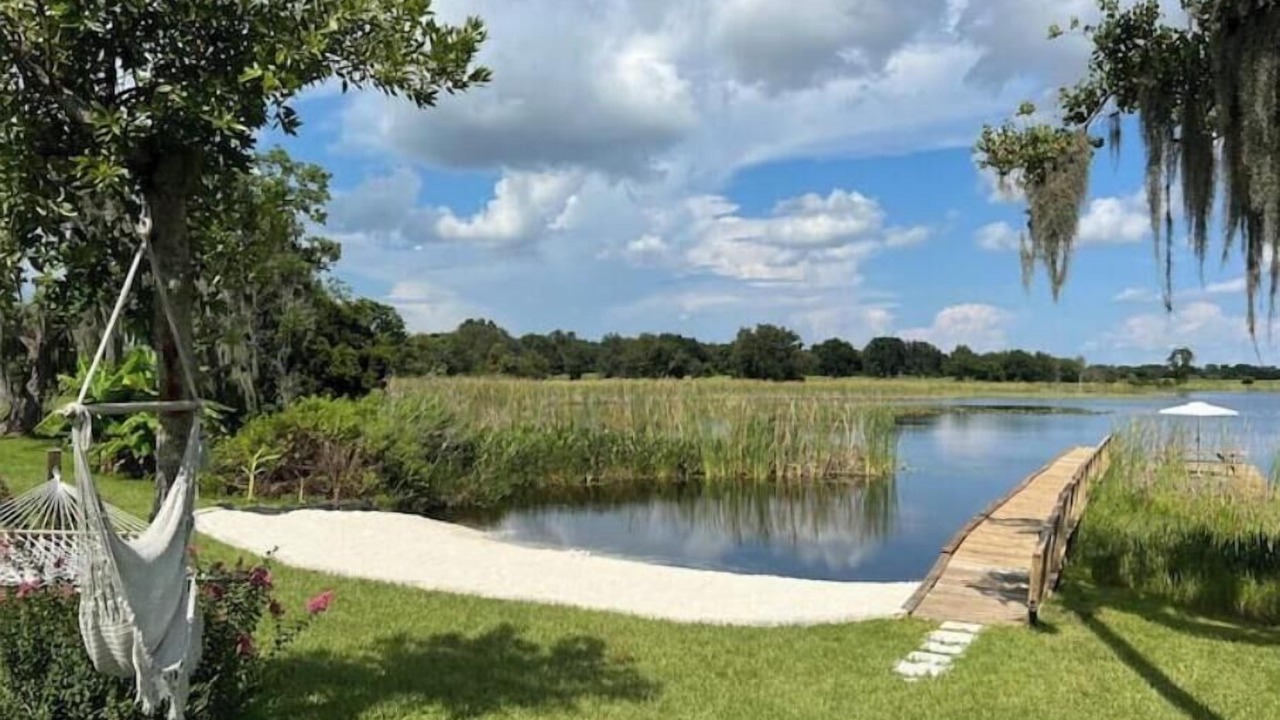 Photo of Outdoor in Groveland