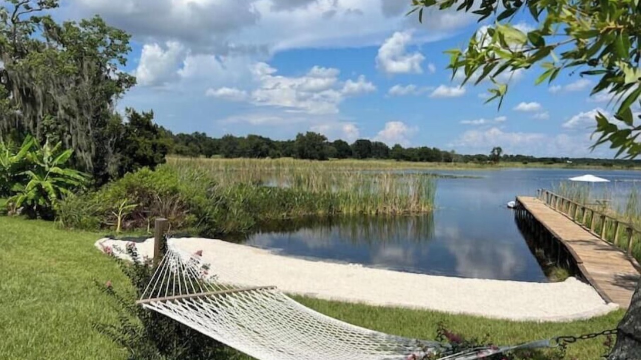 Photo of Outdoor in Groveland