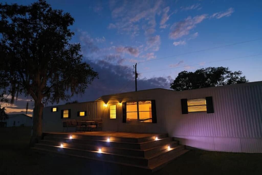 Photo of Outdoor in Groveland