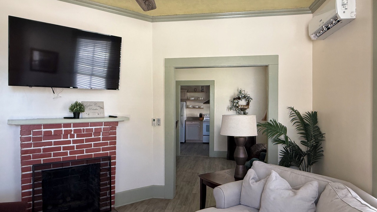 Photo of Livingroom in Palatka