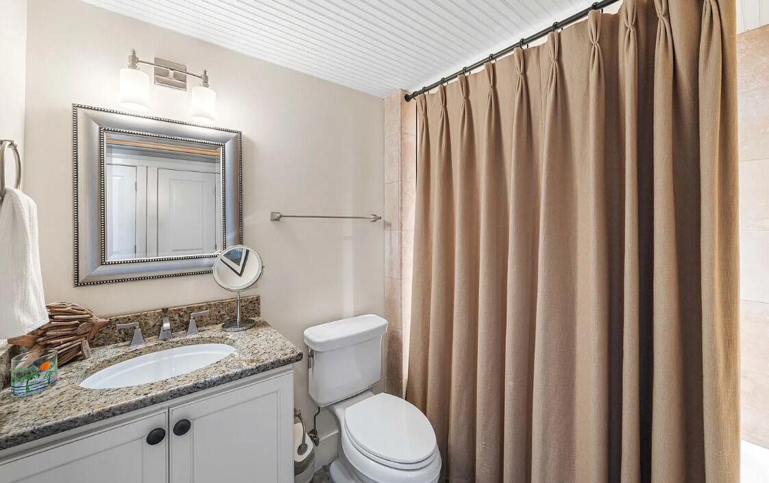 Photo of Bathroom in Gulf Place