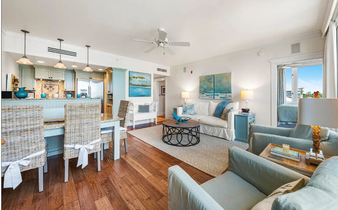 Photo of Livingroom in Gulf Place
