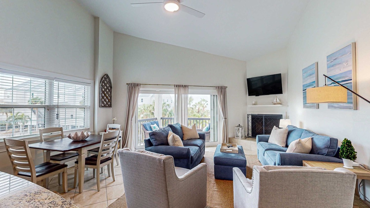 Photo of Livingroom in Indian Shores