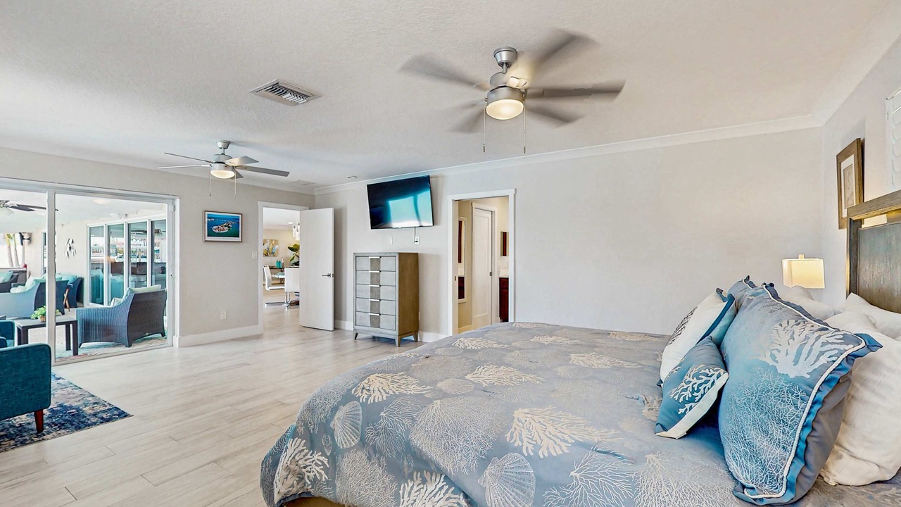 Photo of Bedroom in Causeway Isles