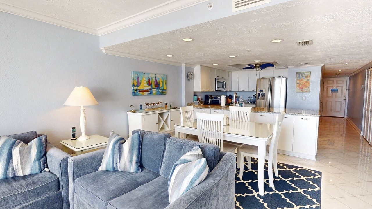Photo of Livingroom in Madeira Beach