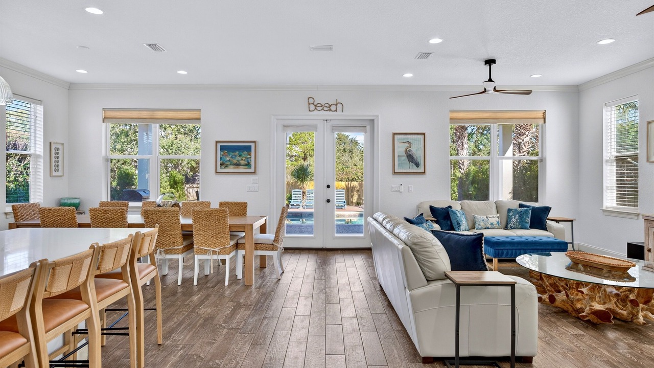 Photo of Bedroom in Crystal Beach
