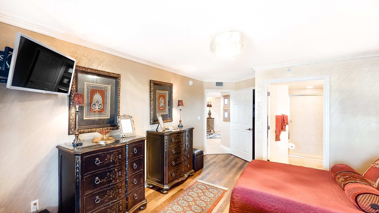Photo of Bedroom in Redington Beach