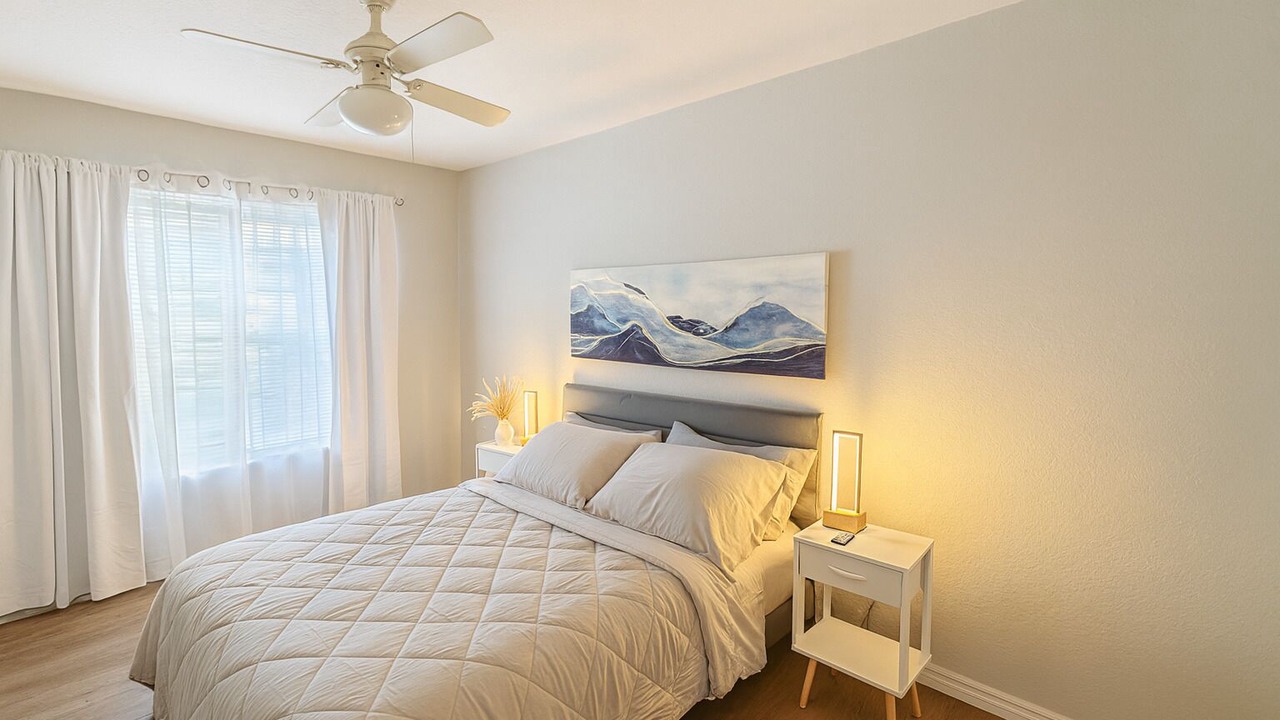 Photo of Bedroom in Venetian Bay Villages