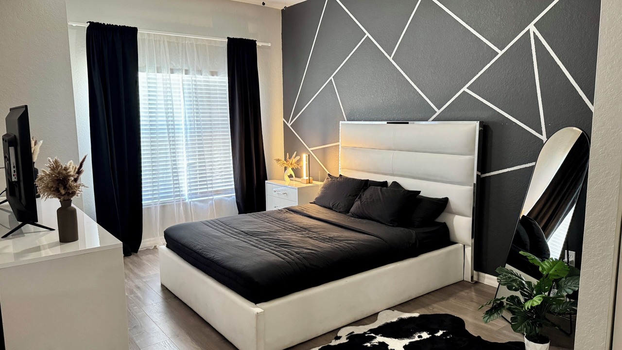 Photo of Bedroom in Venetian Bay Villages