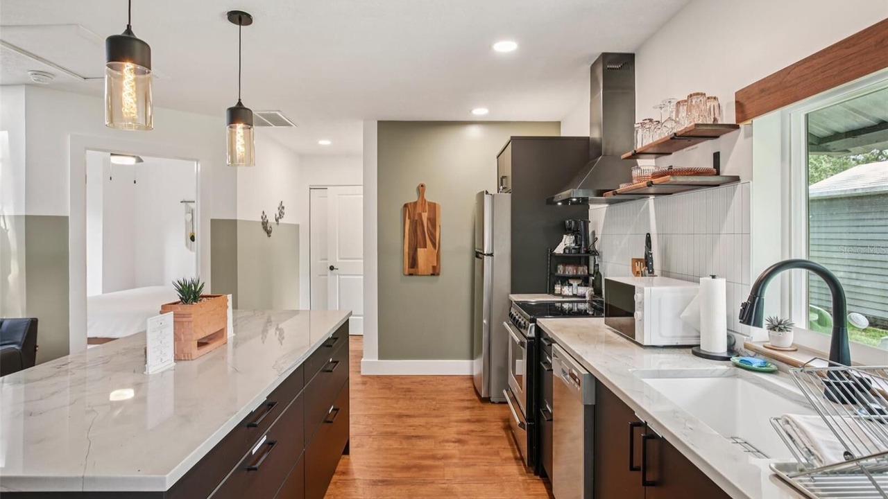 Photo of Kitchen in Bearss Plaza