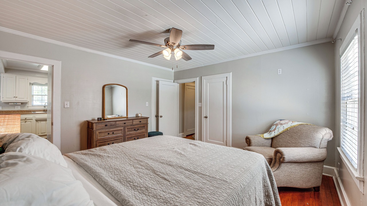 Photo of Bedroom in Hahira