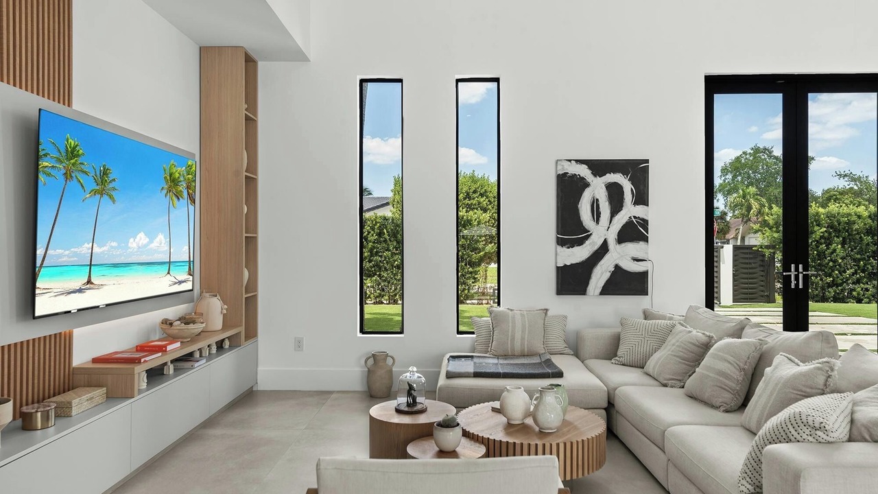 Photo of Livingroom in Olympia Heights