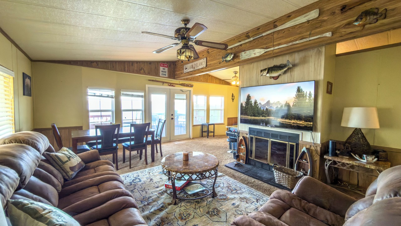Photo of Livingroom in Fort McCoy