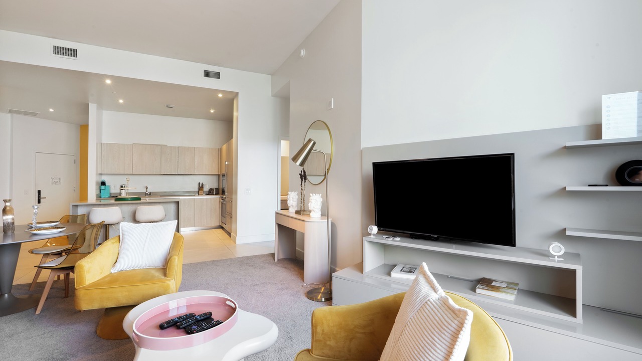 Photo of Livingroom in Hollywood South Central Beach