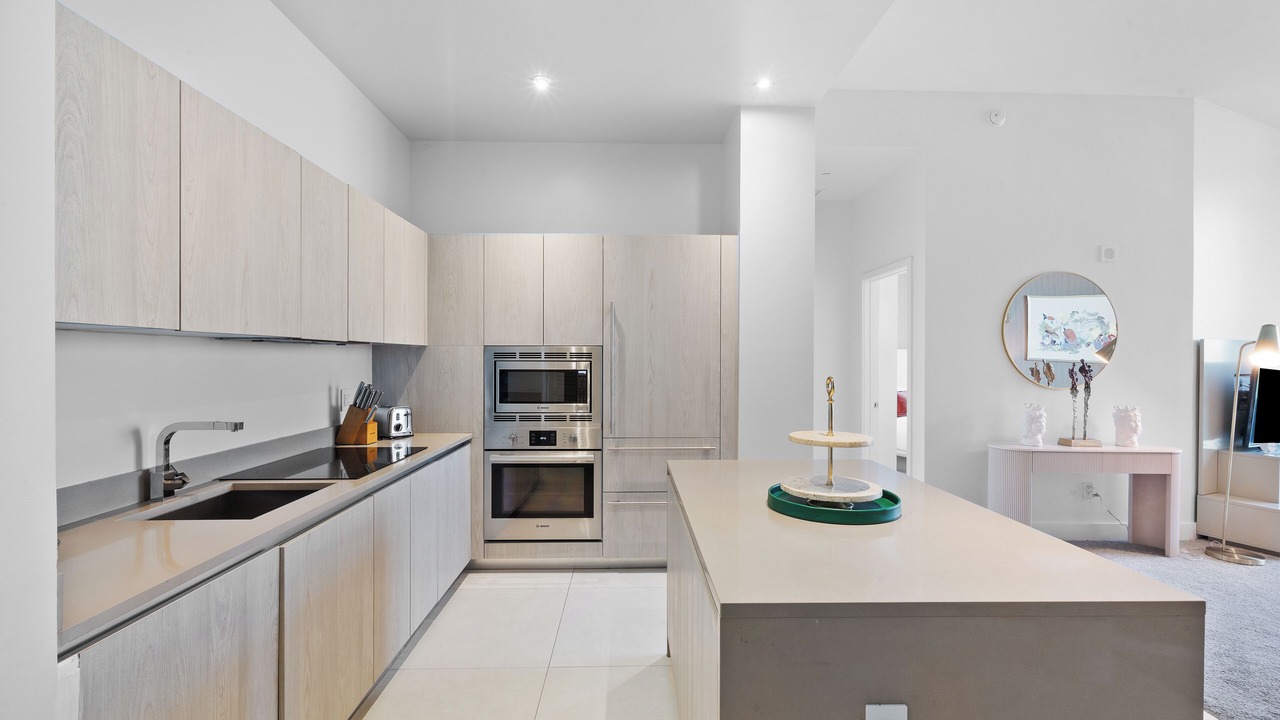 Photo of Kitchen in Hollywood South Central Beach