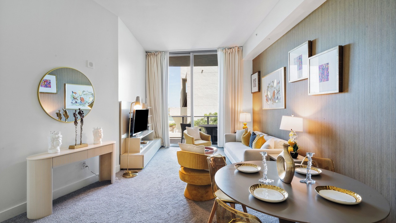 Photo of Livingroom in Hollywood South Central Beach