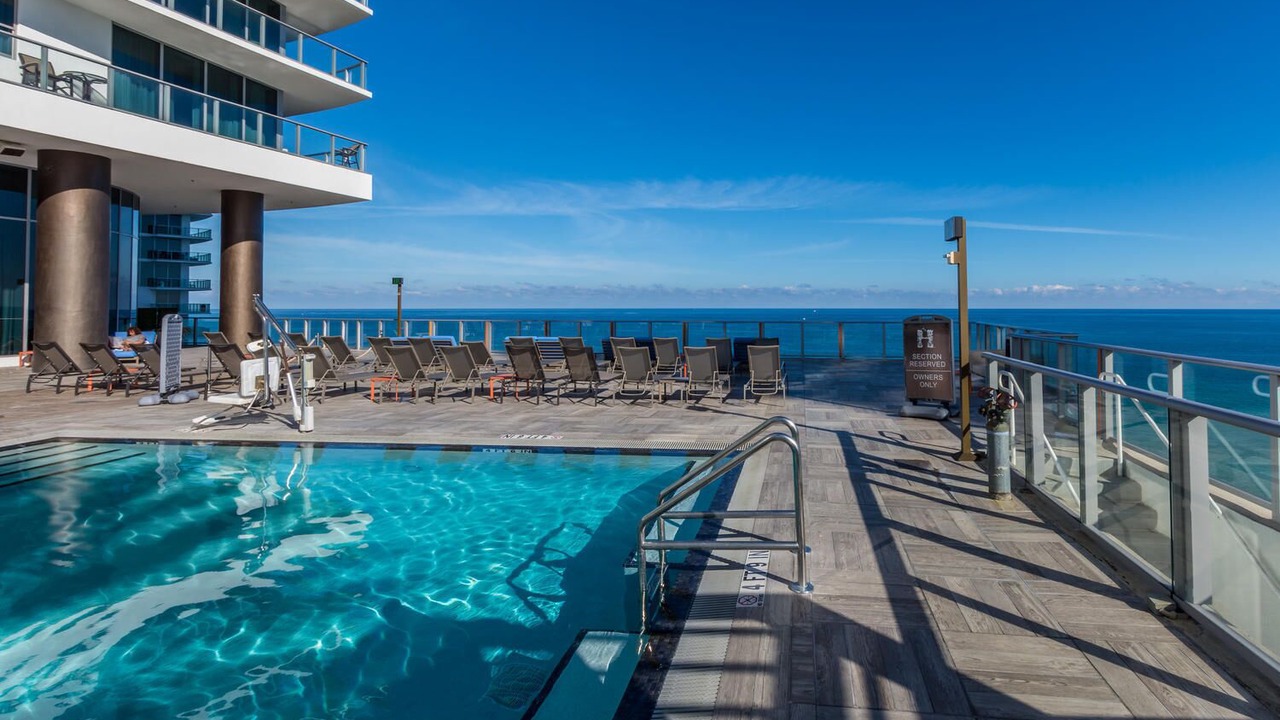 Photo of Outdoor in Hollywood South Central Beach