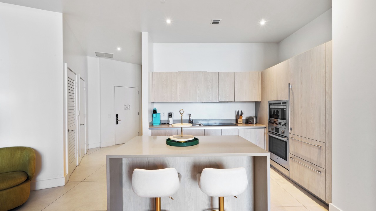 Photo of Kitchen in Hollywood South Central Beach