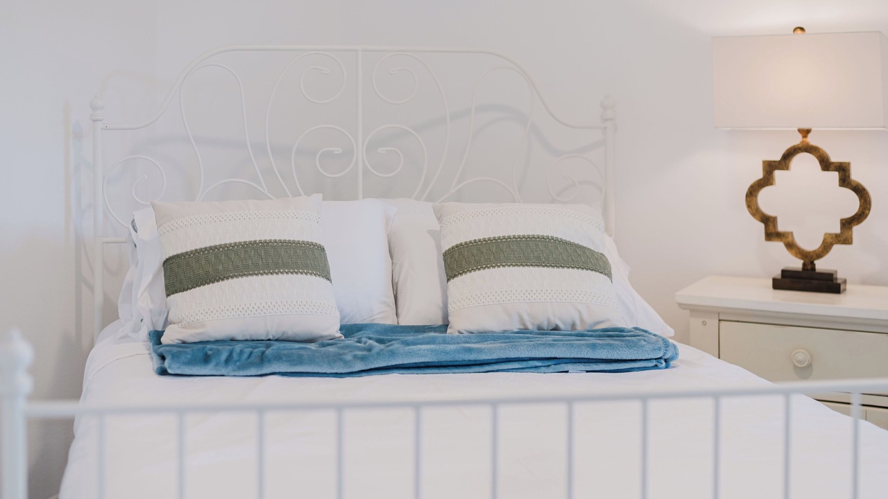 Photo of Bedroom in Trailer Estates