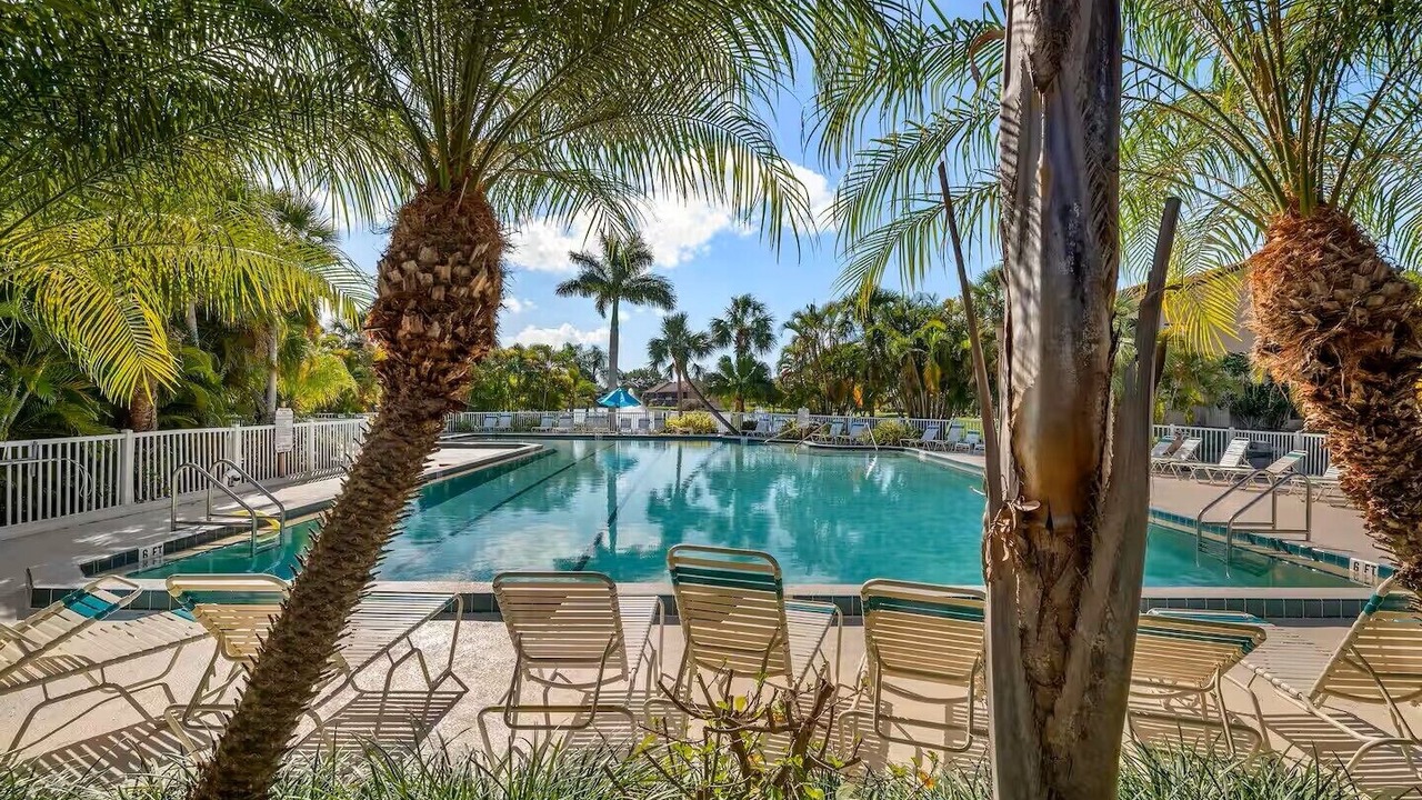 Photo of Outdoor in Gulf Gate Estates