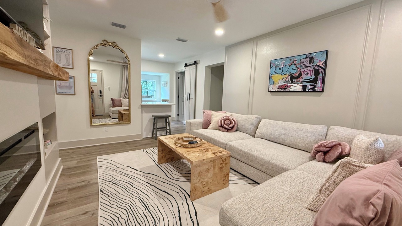 Photo of Livingroom in Tallahassee