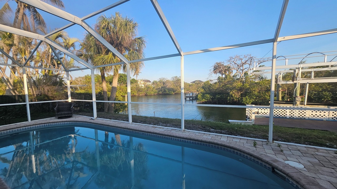 Photo of Outdoor in Mid Island